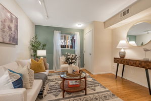 009_1028 55th St