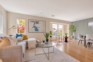 012_1028 55th St