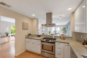 018_1028 55th St