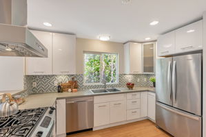 019_1028 55th St