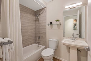 043_1028 55th St