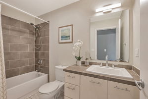 045_1028 55th St