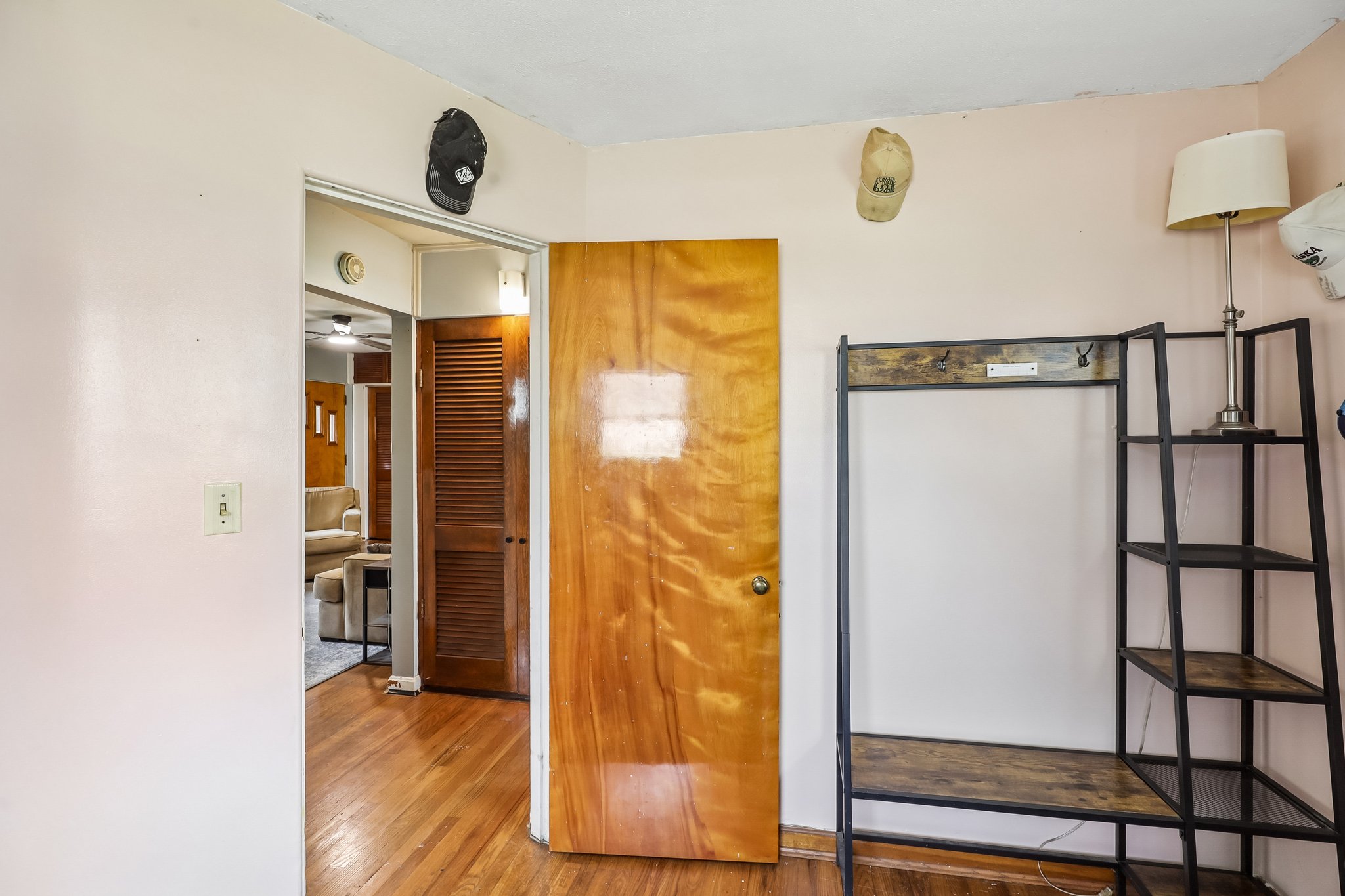 Anthony Ln-S1108-020.jpg