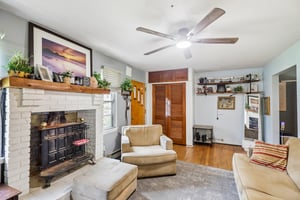 Anthony Ln-S1108-009.jpg