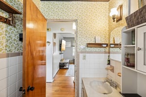 Anthony Ln-S1108-015.jpg