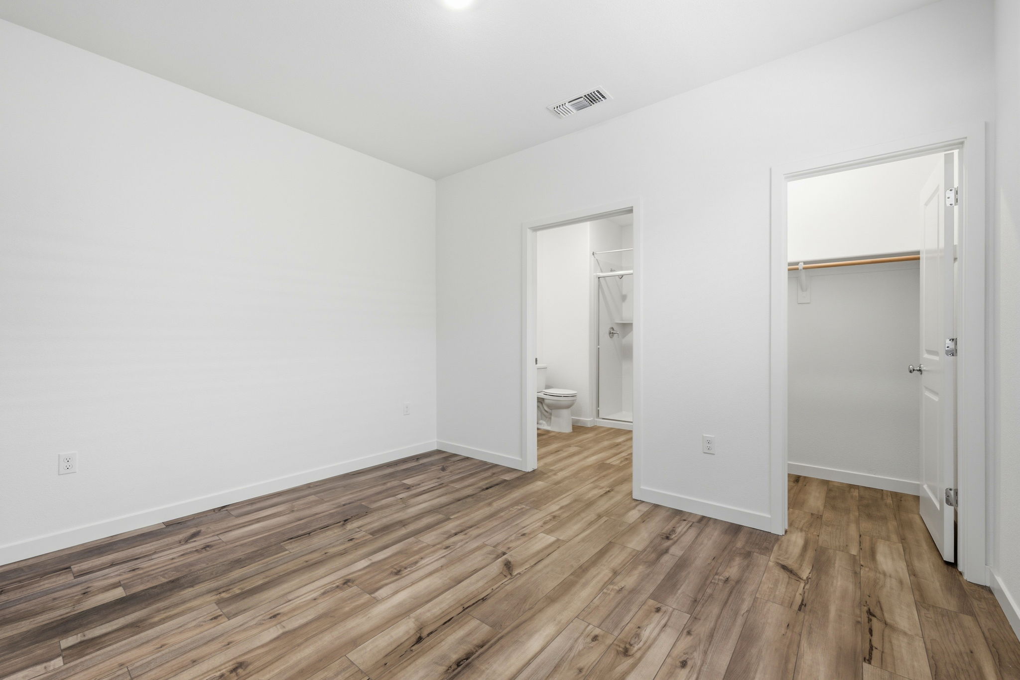 026_F8_1028 Bluebell Cir