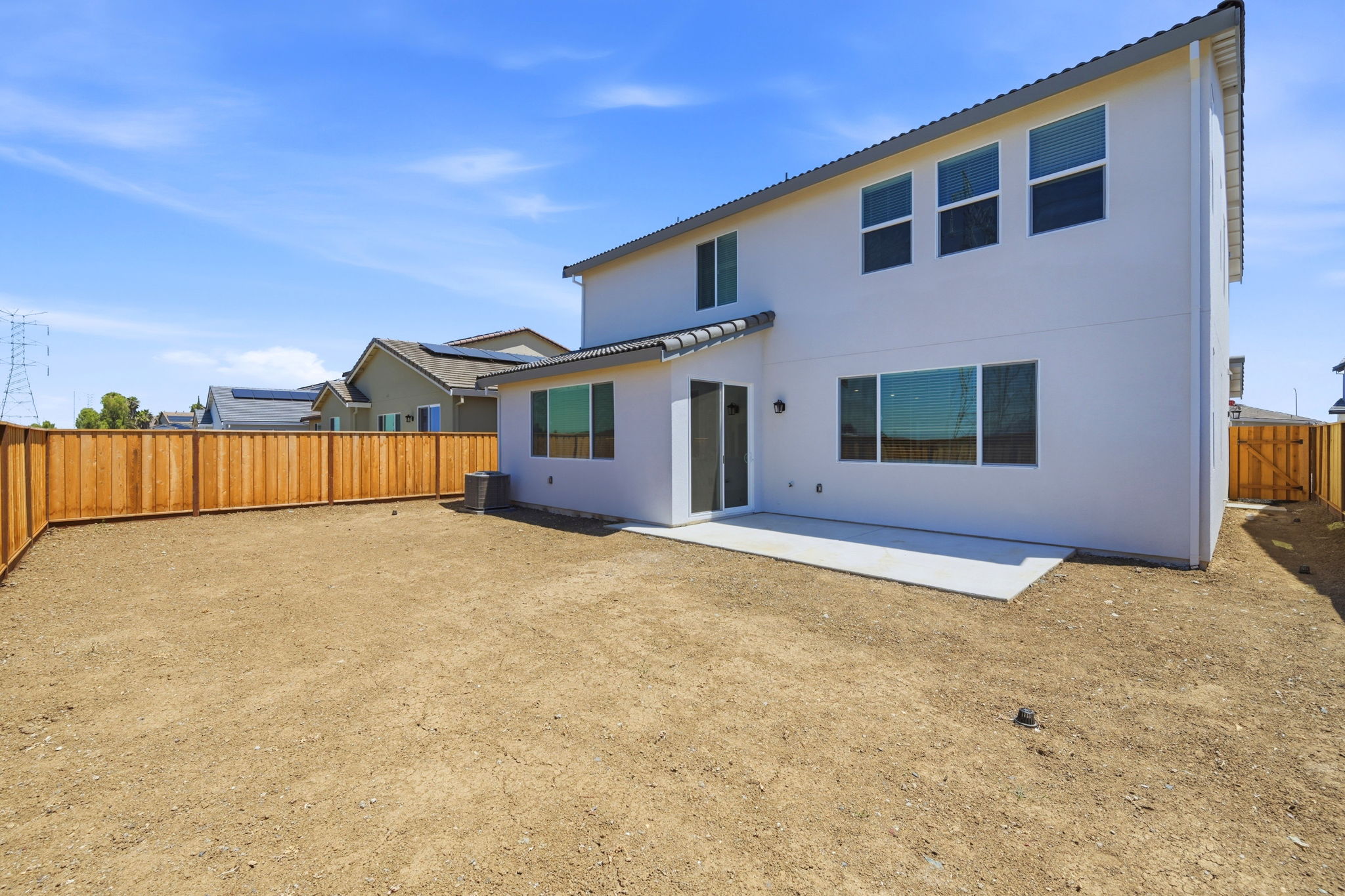 039_F8_1028 Bluebell Cir
