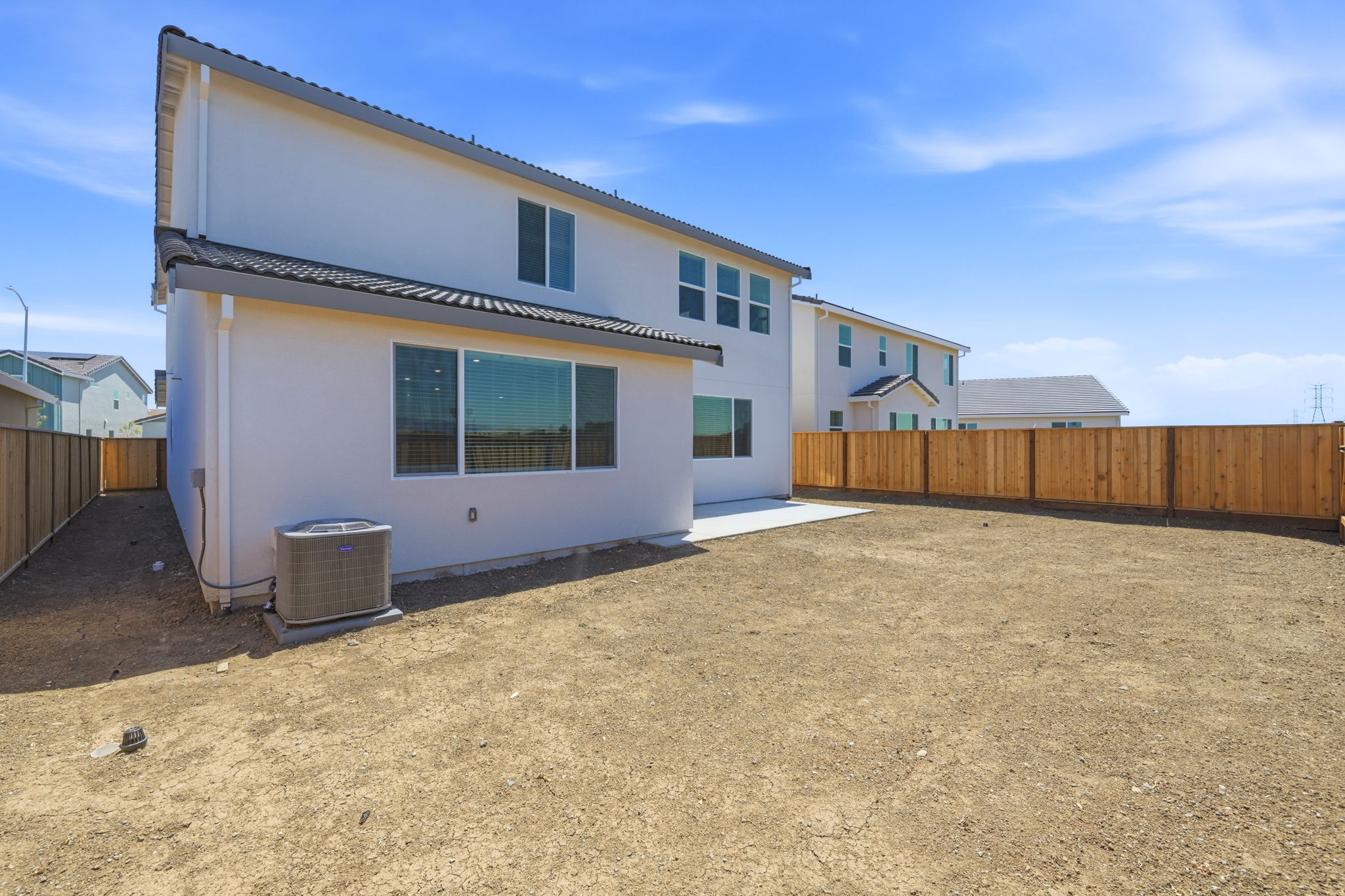 040_F8_1028 Bluebell Cir