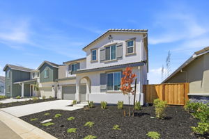 002_F8_1028 Bluebell Cir