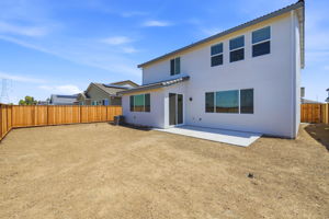 039_F8_1028 Bluebell Cir