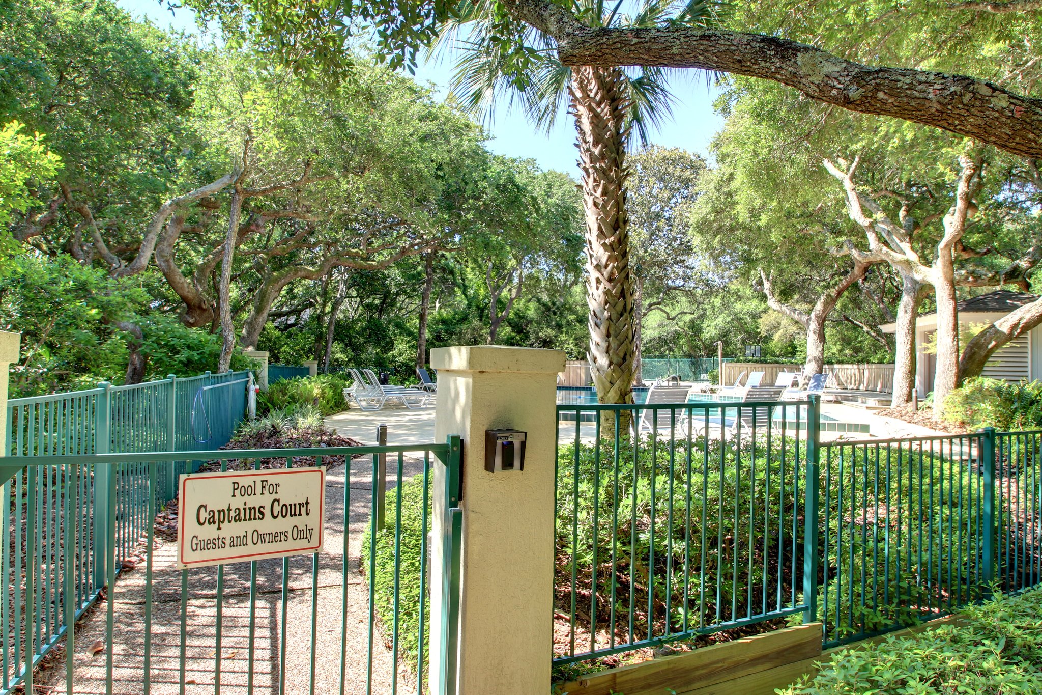 Captain's Court