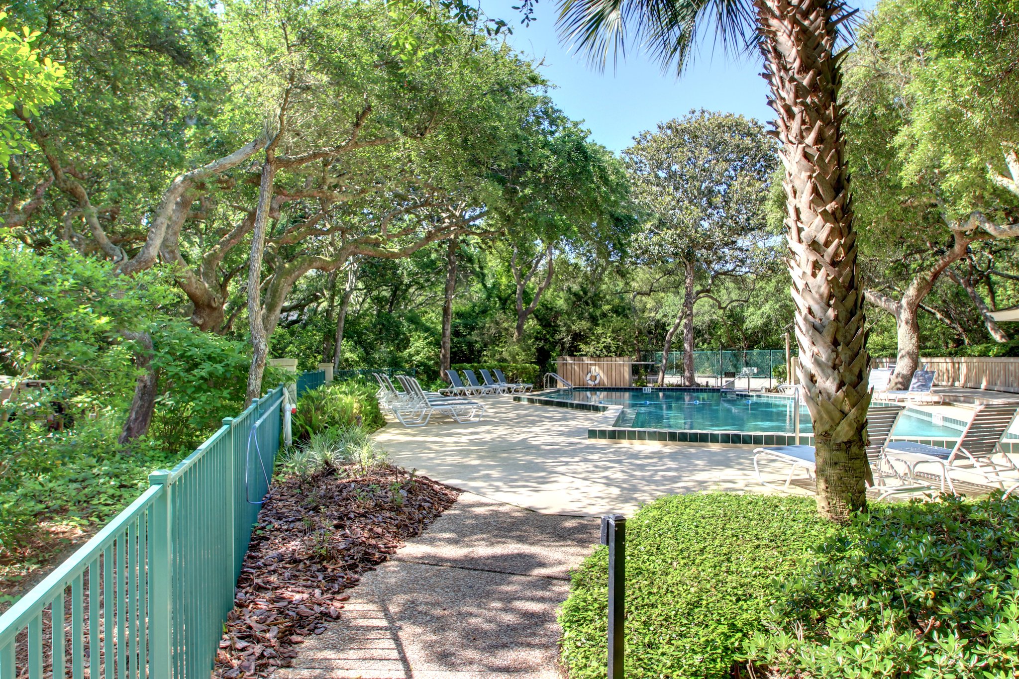Captain's Court