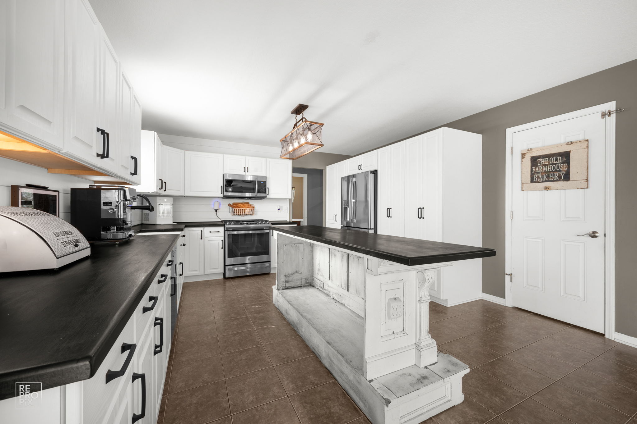 1028 Louise Ln, Peotone, IL 60468_009