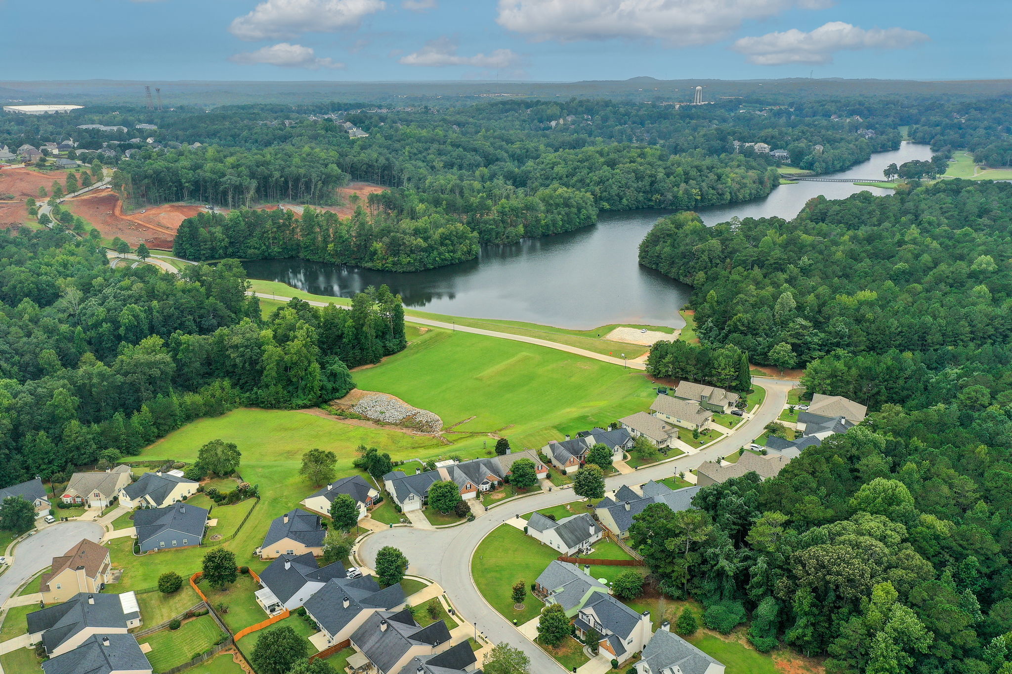 38 Aerial Neighborhood w Mirror Lake + Horizon