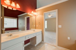 21 Main BR En Suite C w BR View
