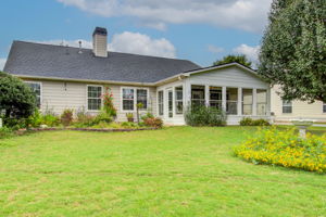 33 Exterior Rear w Yard