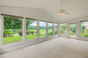 11 Sunporch