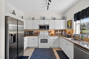 Kitchen 2 of 3