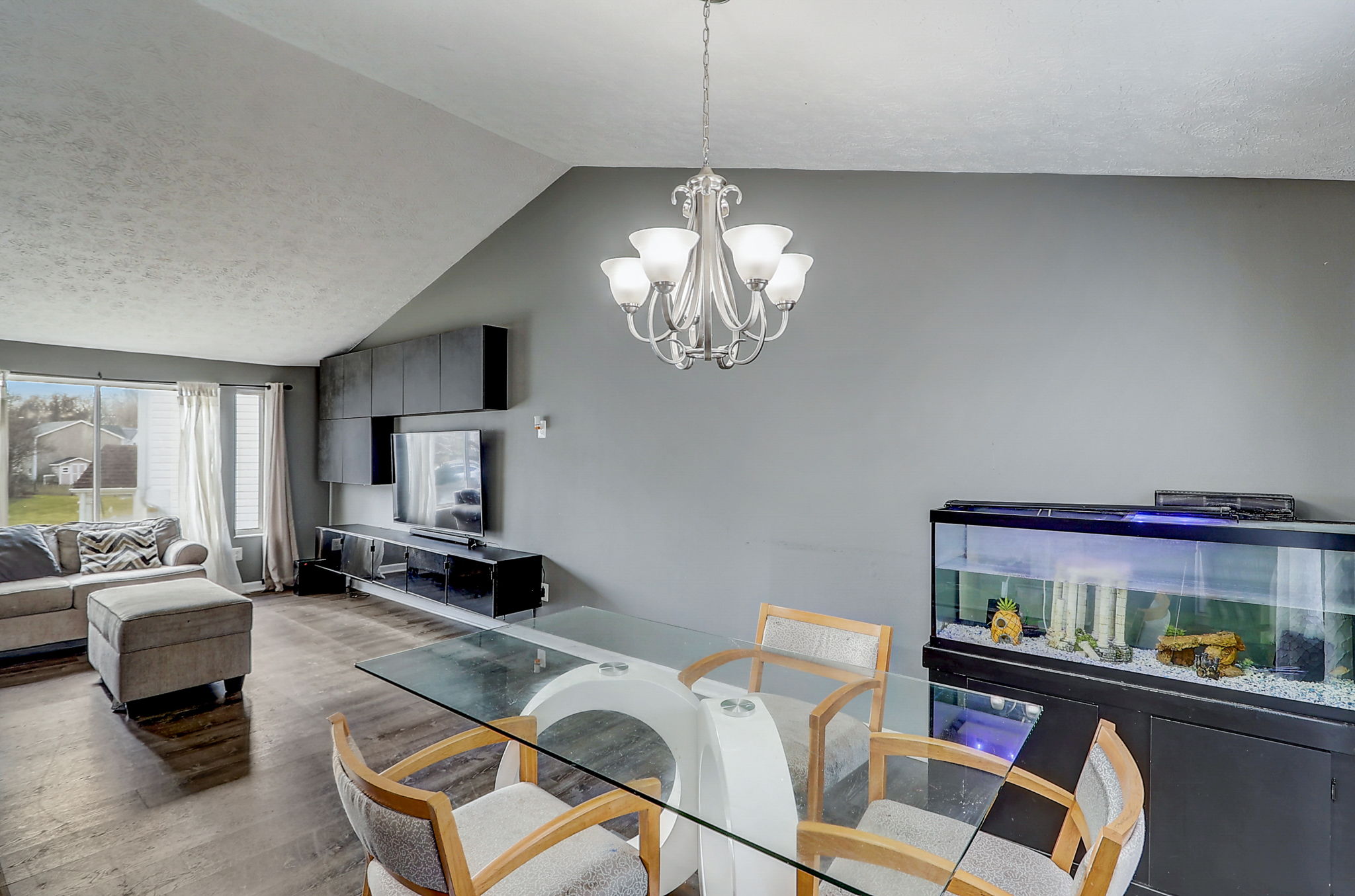 Longhill court-016