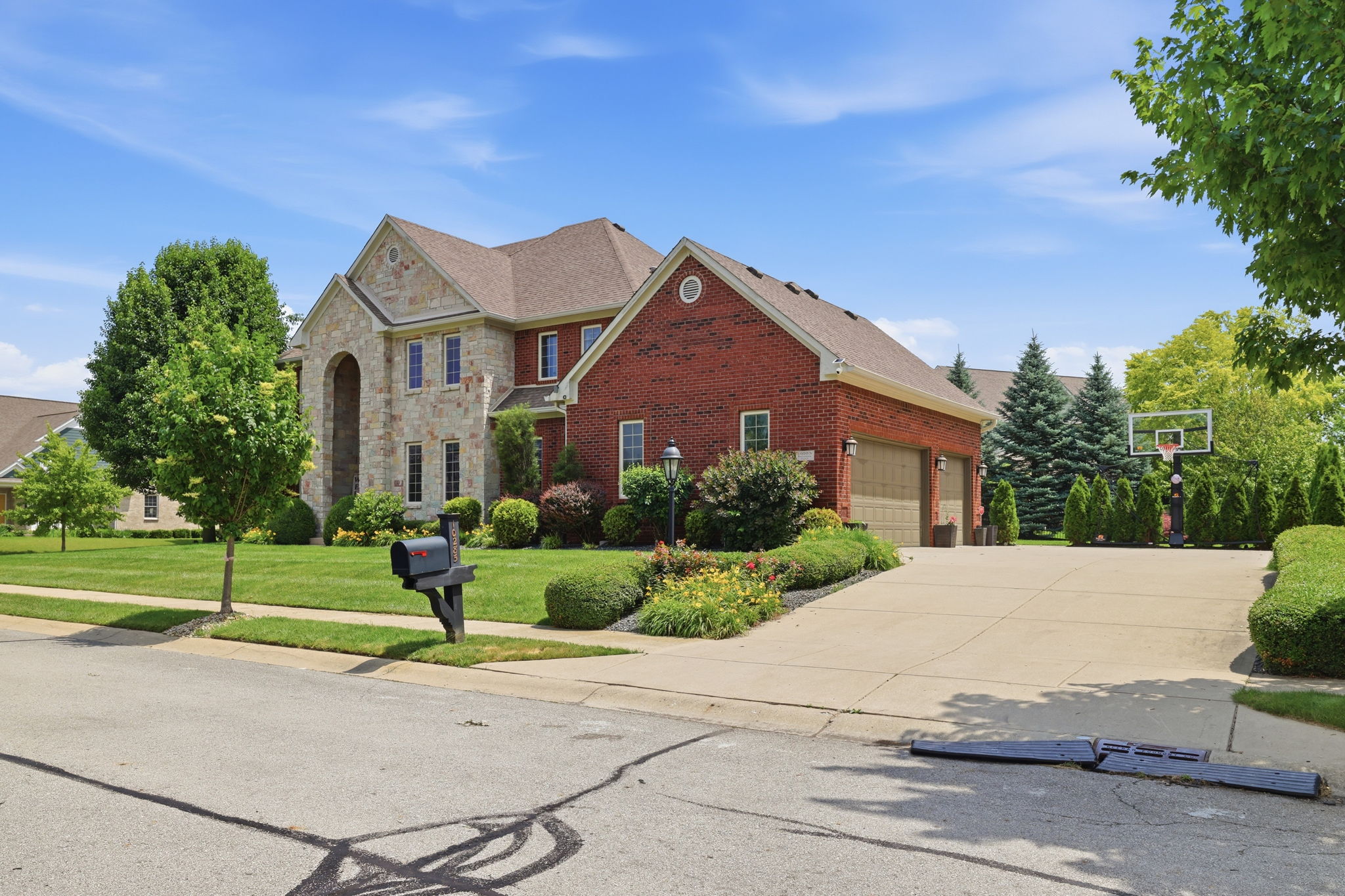 10285 Normandy Ct_014