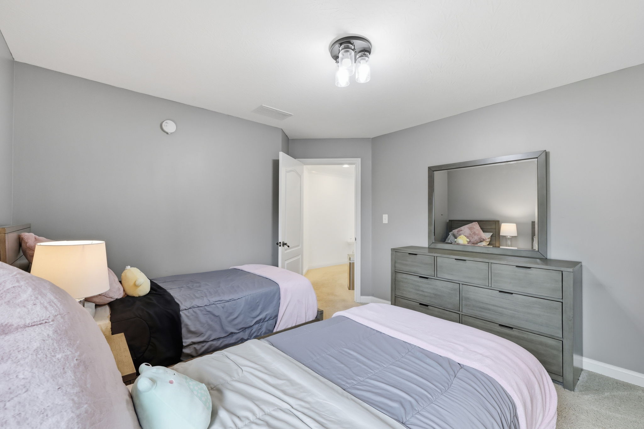 10285 Normandy Ct_050