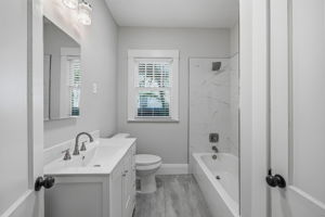 20 - 1029 E Powhatan Ave, Tampa, FL 33604