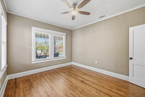 22 - 1029 E Powhatan Ave, Tampa, FL 33604