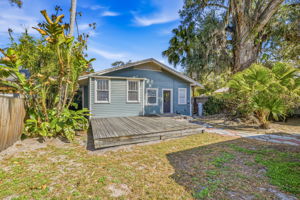 24 - 1029 E Powhatan Ave, Tampa, FL 33604