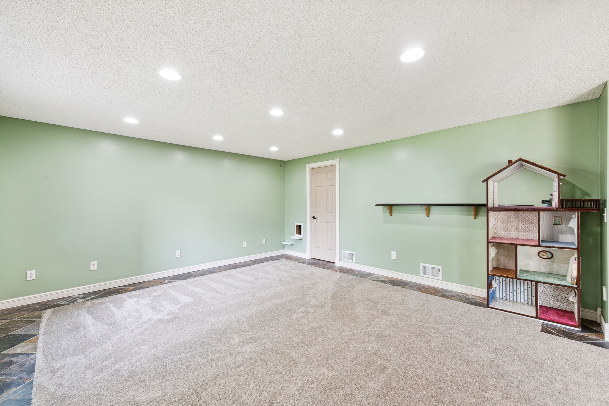 28_Interior
