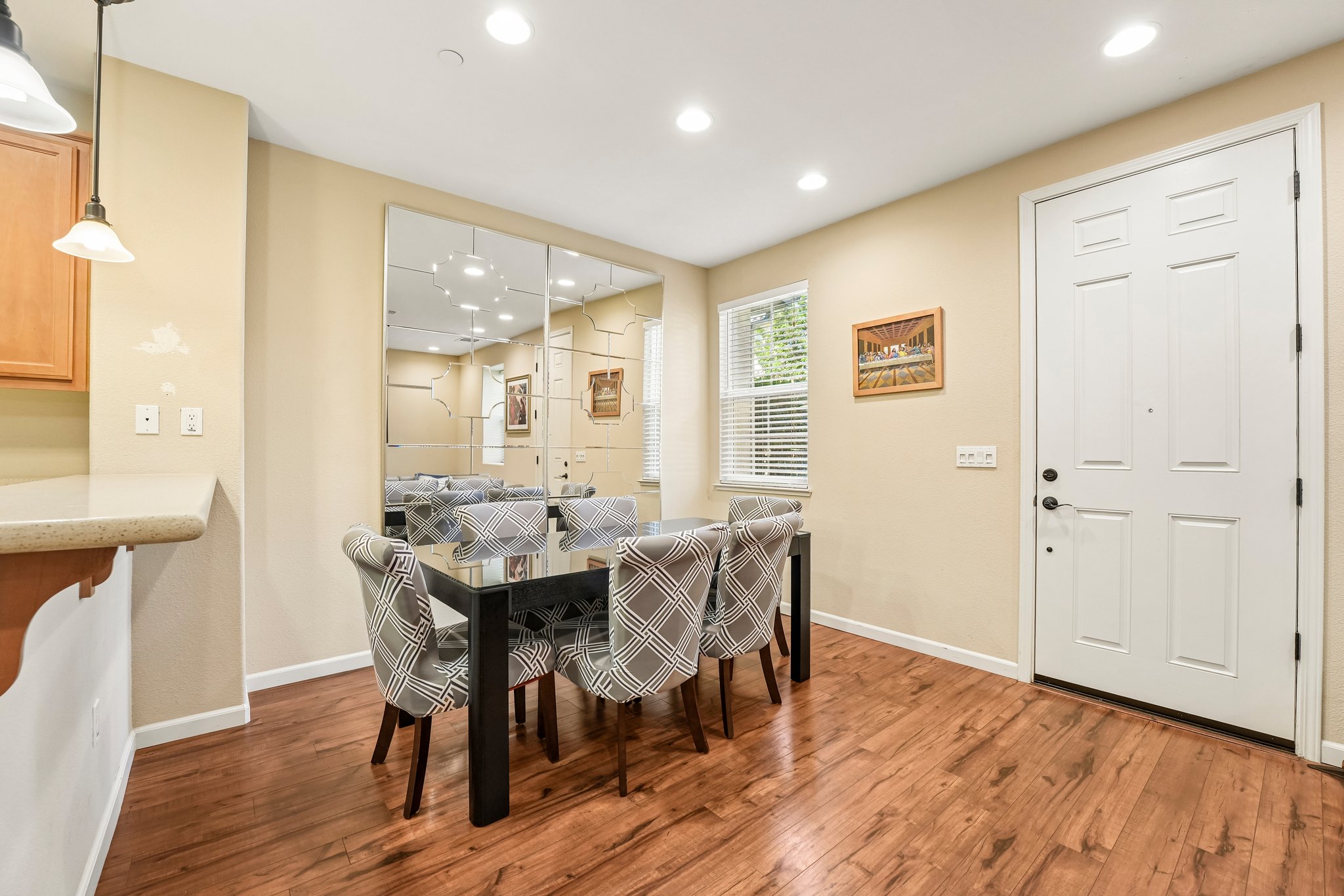 Arcangel Way-S2407-013.jpg