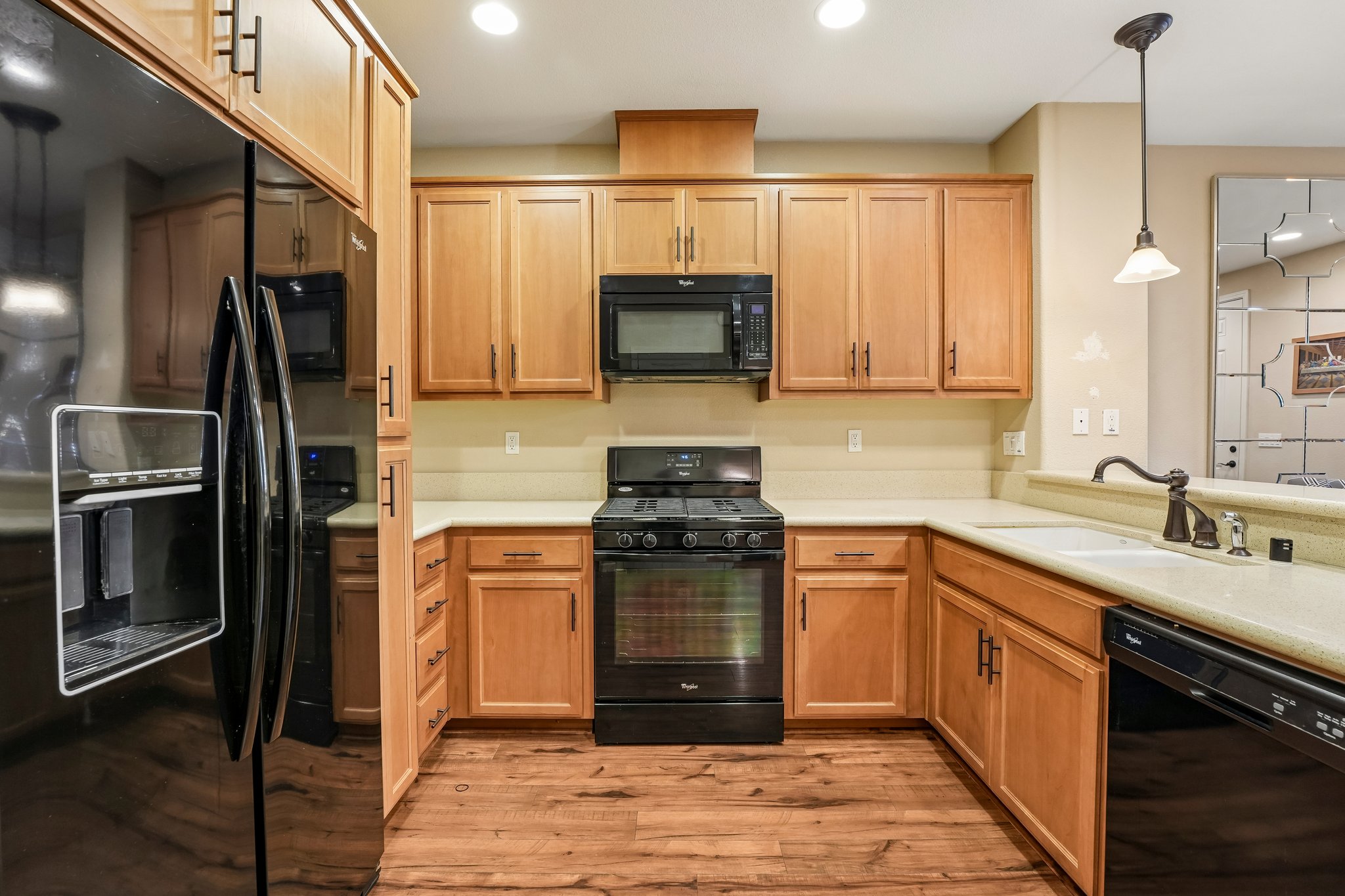 Arcangel Way-S2407-026.jpg