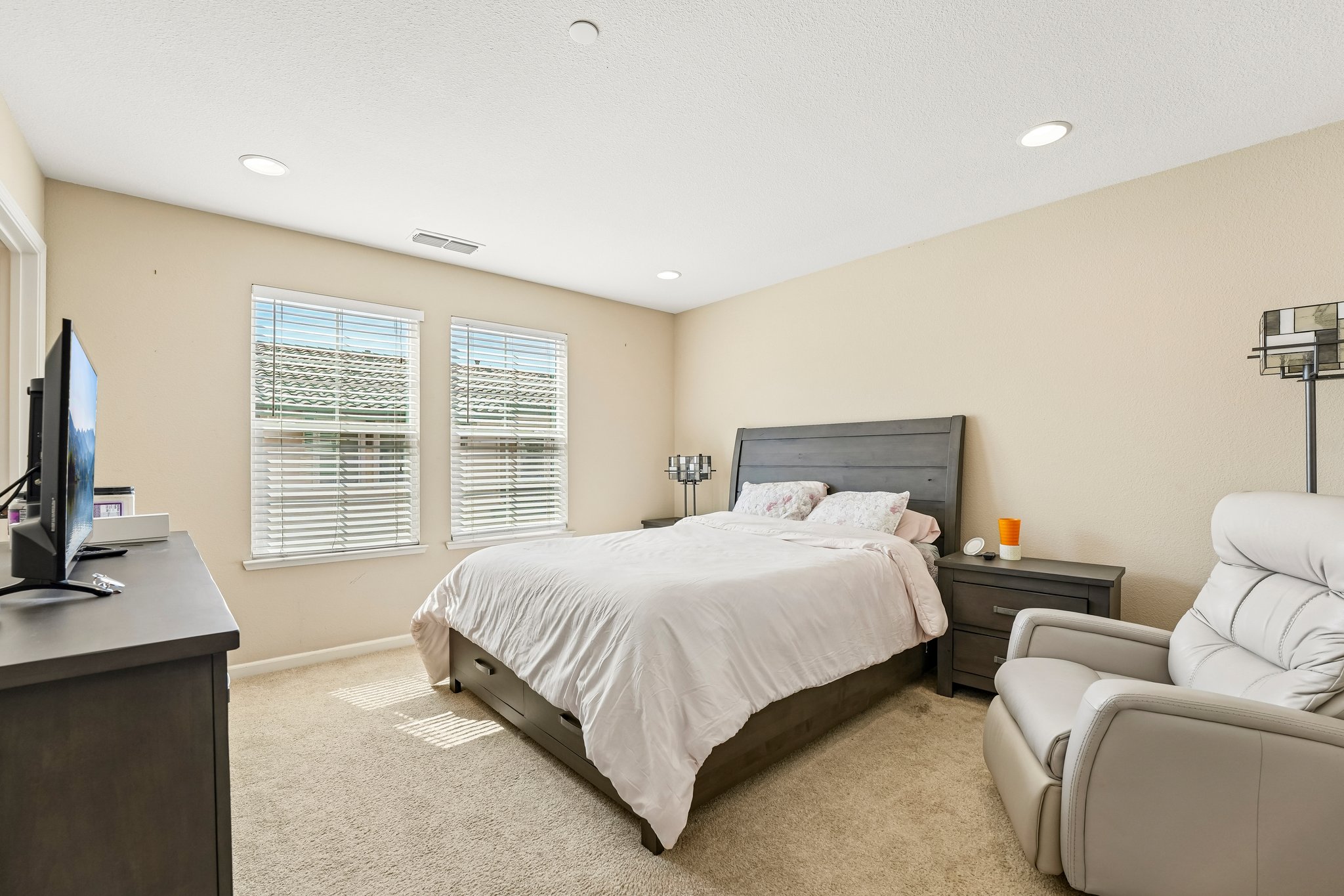 Arcangel Way-S2407-040.jpg