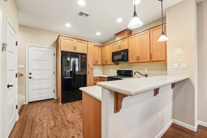 Arcangel Way-S2407-017.jpg