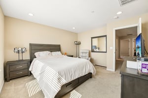 Arcangel Way-S2407-042.jpg