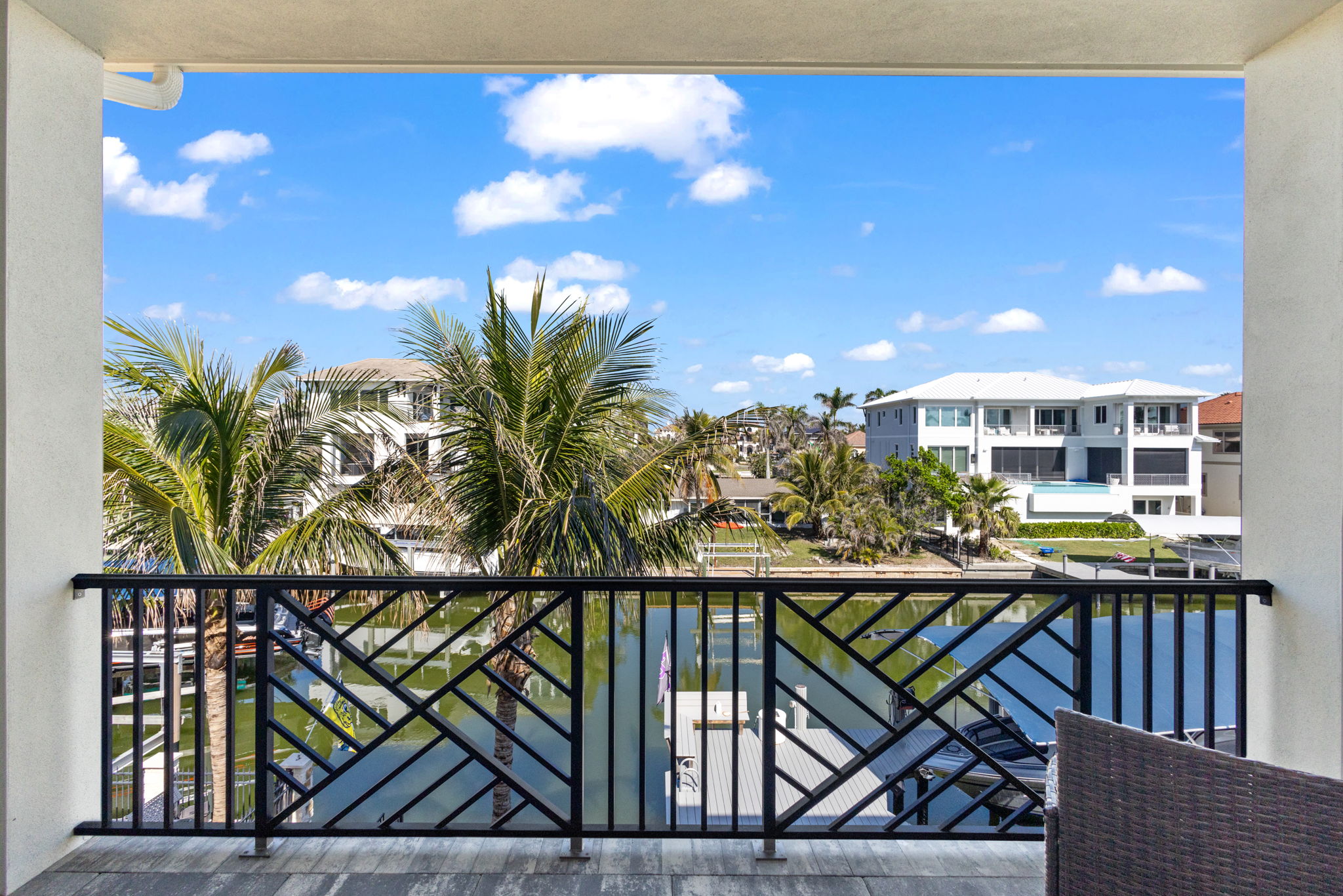 guest bedroom 2 balcony