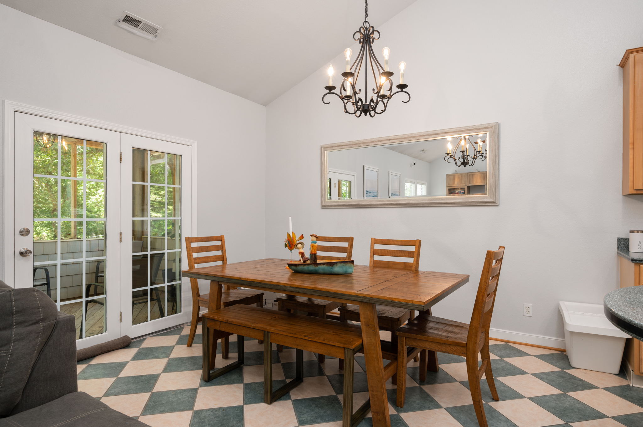 103 Duck Woods Dr | Dining