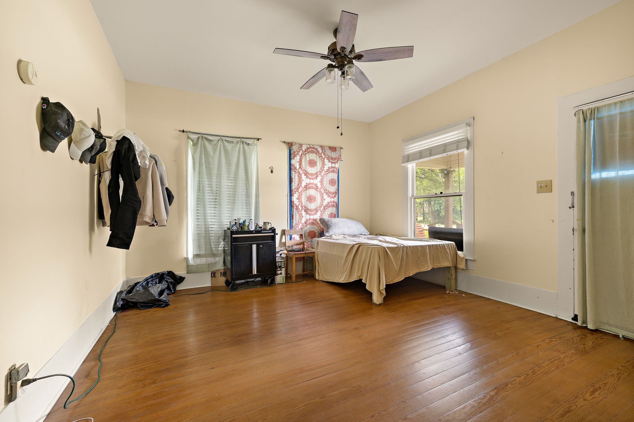  Photo 13