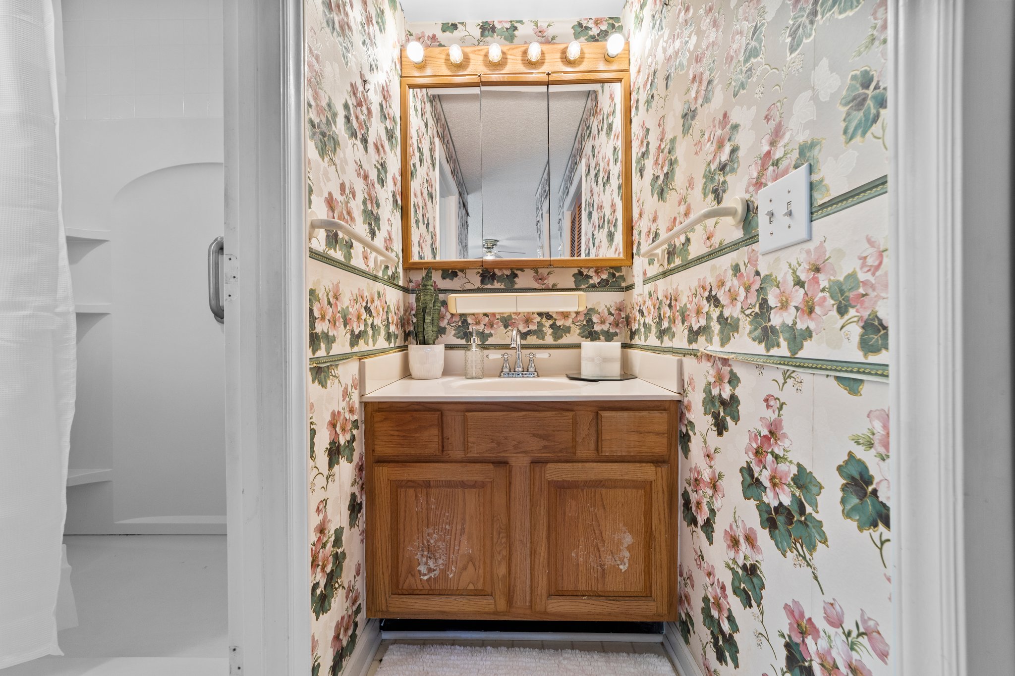 Main Bathroom