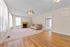 Living Room/Dining Room