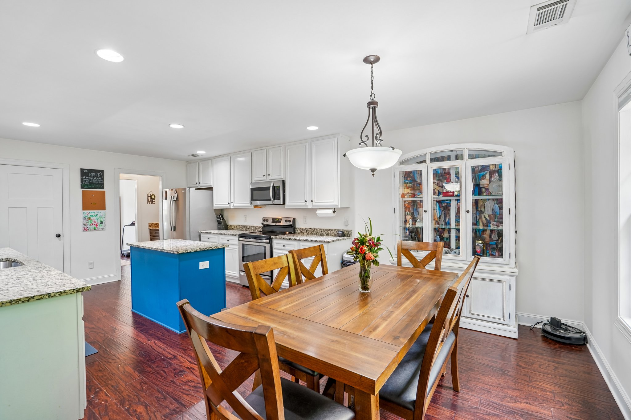 Fieldstone Cir-S0705-012.jpg