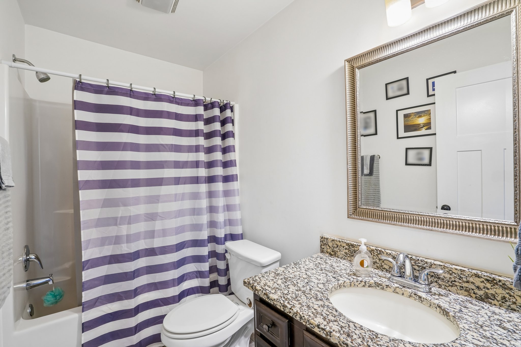 Fieldstone Cir-S0705-026.jpg