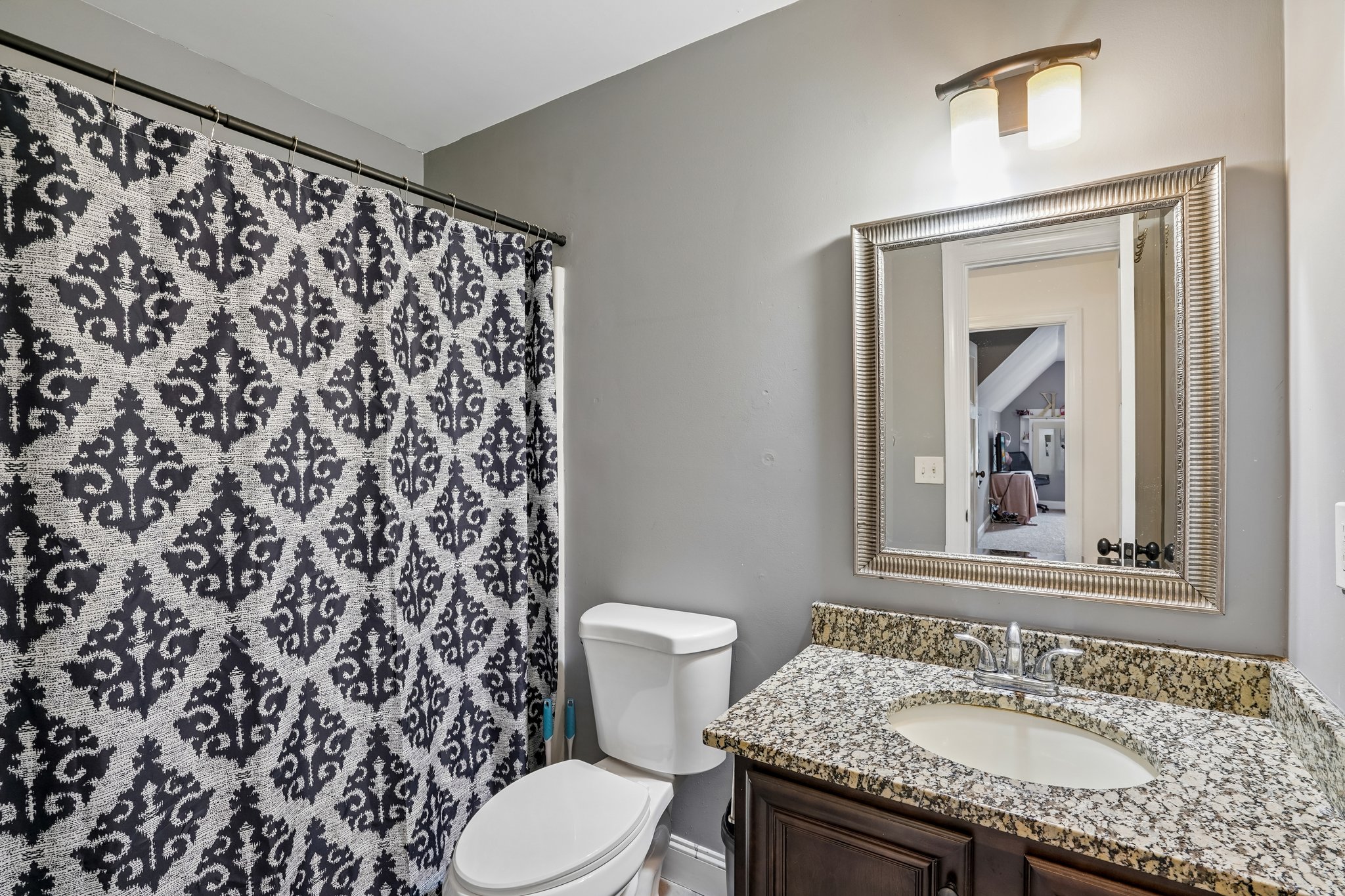 Fieldstone Cir-S0705-029.jpg