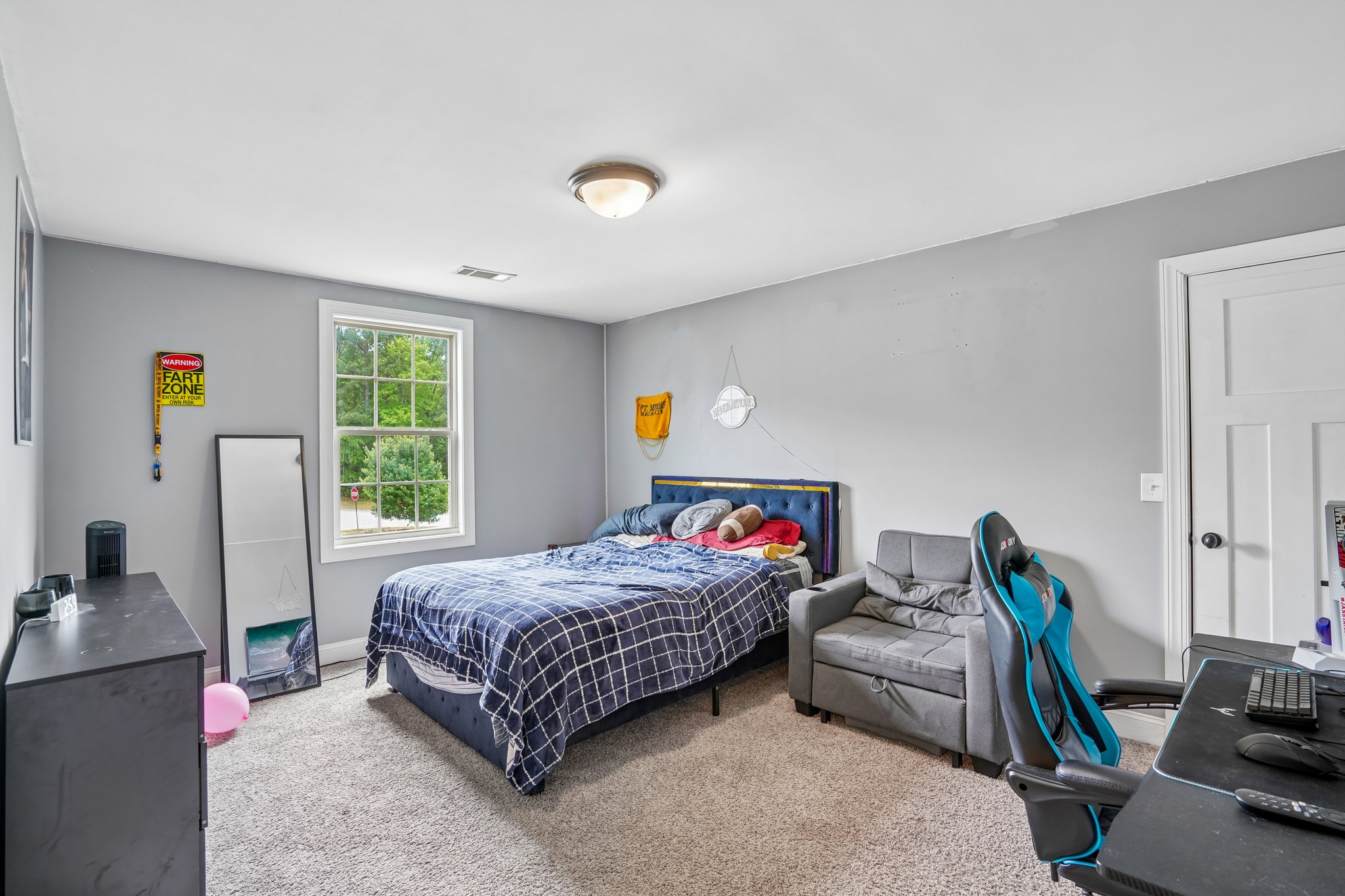 Fieldstone Cir-S0705-034.jpg