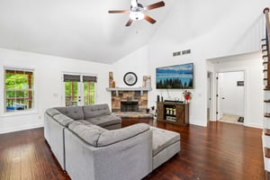 Fieldstone Cir-S0705-009.jpg
