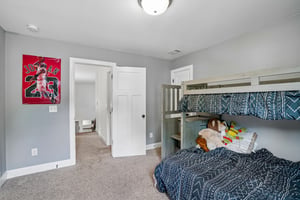 Fieldstone Cir-S0705-031.jpg