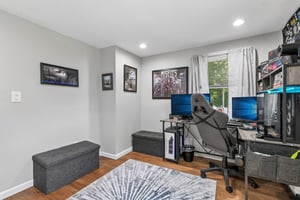 Harvard Ave-S0808-028.jpg