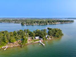 Close to the port of orillia yet private