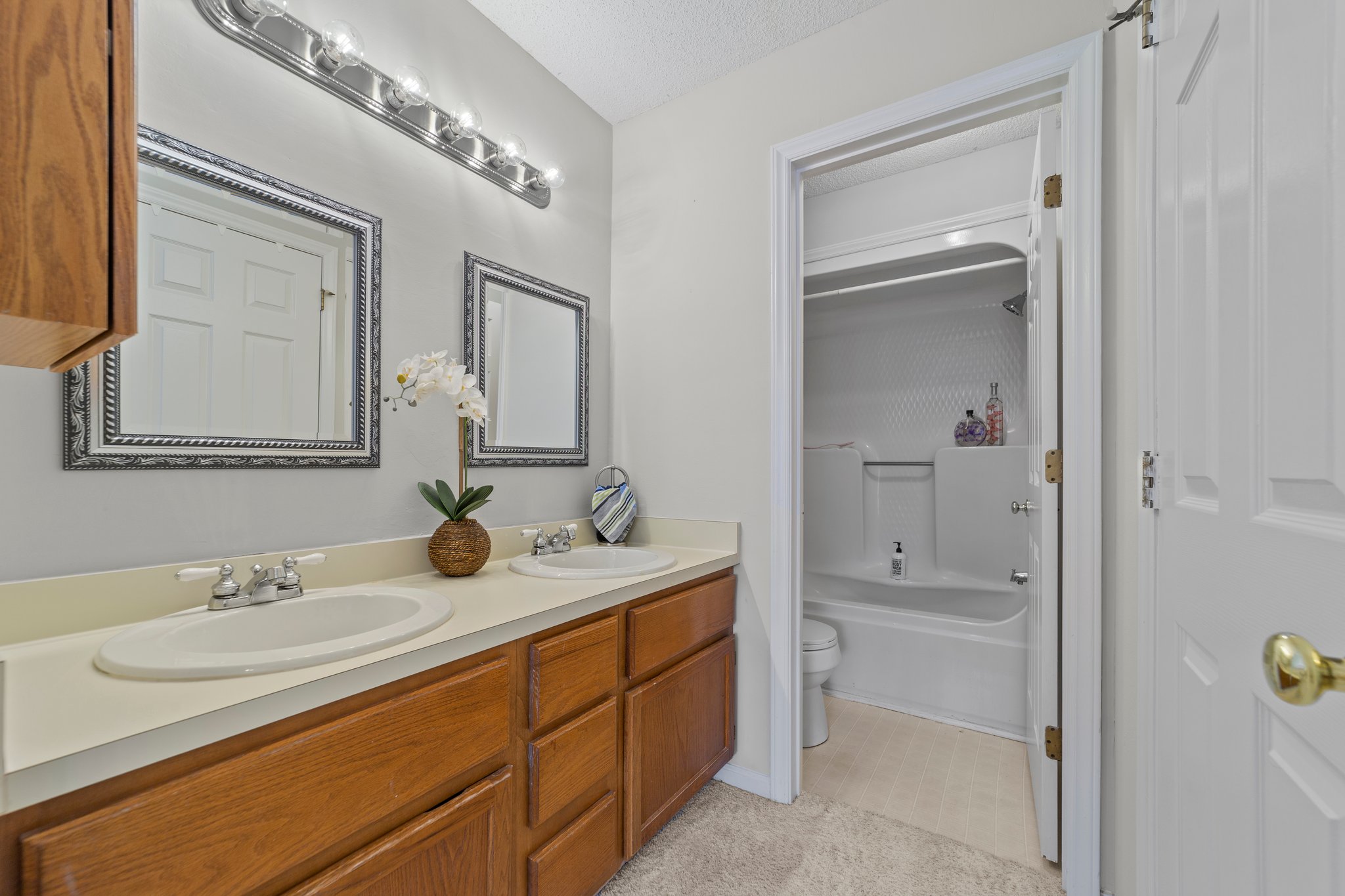 103 Marbury Ct, Cary, NC 27513, USA Photo 25