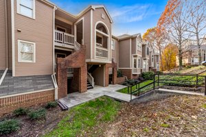 103 Marbury Ct, Cary, NC 27513, USA Photo 32