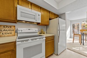 103 Marbury Ct, Cary, NC 27513, USA Photo 17